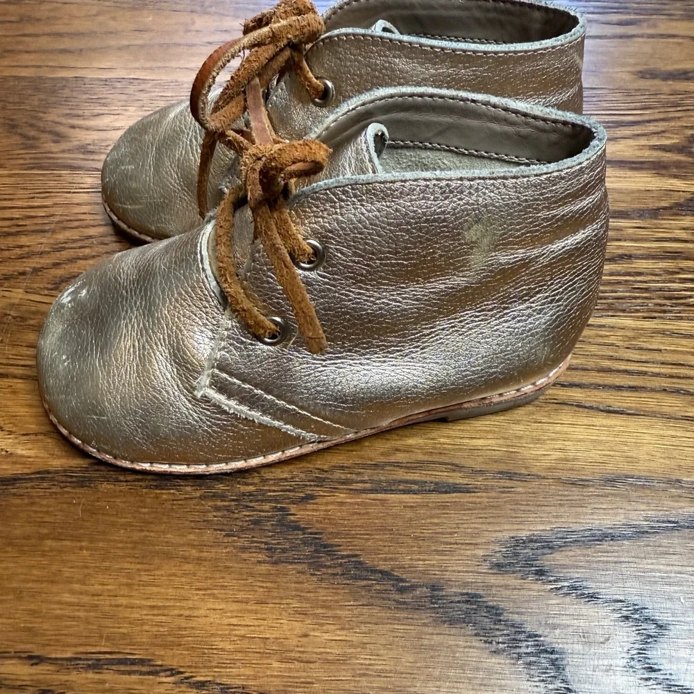 Mon Petit Handmade Toddler Gold Metallic Hard Soled Oxford Shoes Size 7